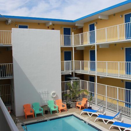 Seaside Inn & Suites Фенвик Айлънд Екстериор снимка