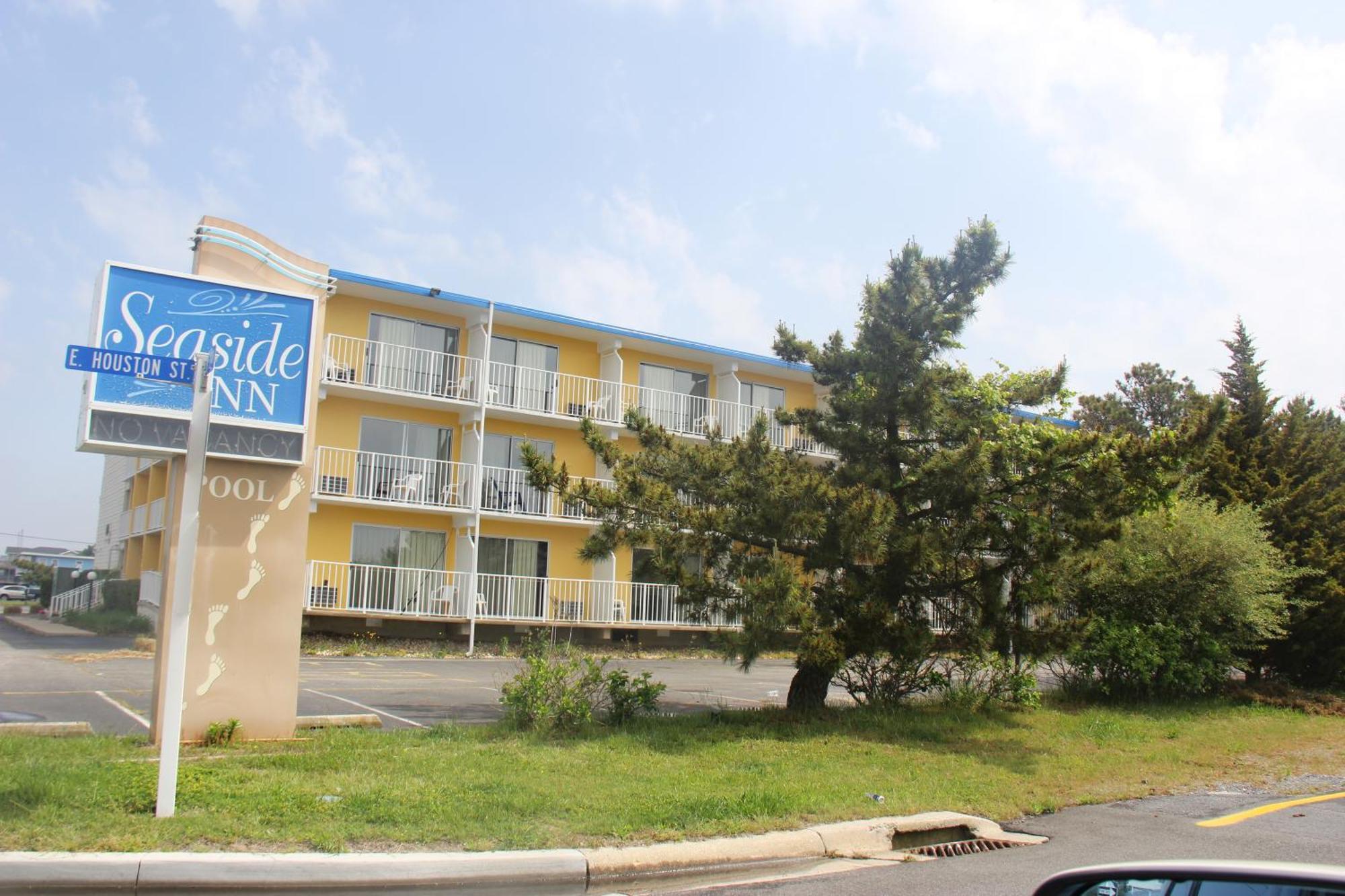 Seaside Inn & Suites Фенвик Айлънд Екстериор снимка