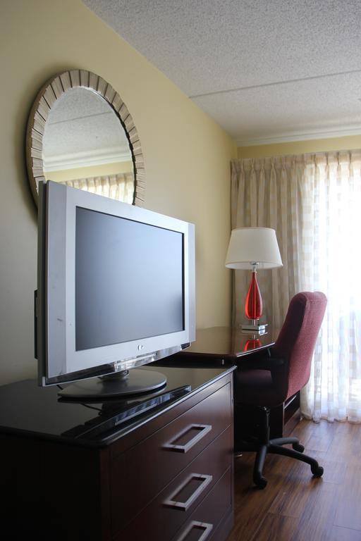 Seaside Inn & Suites Фенвик Айлънд Екстериор снимка