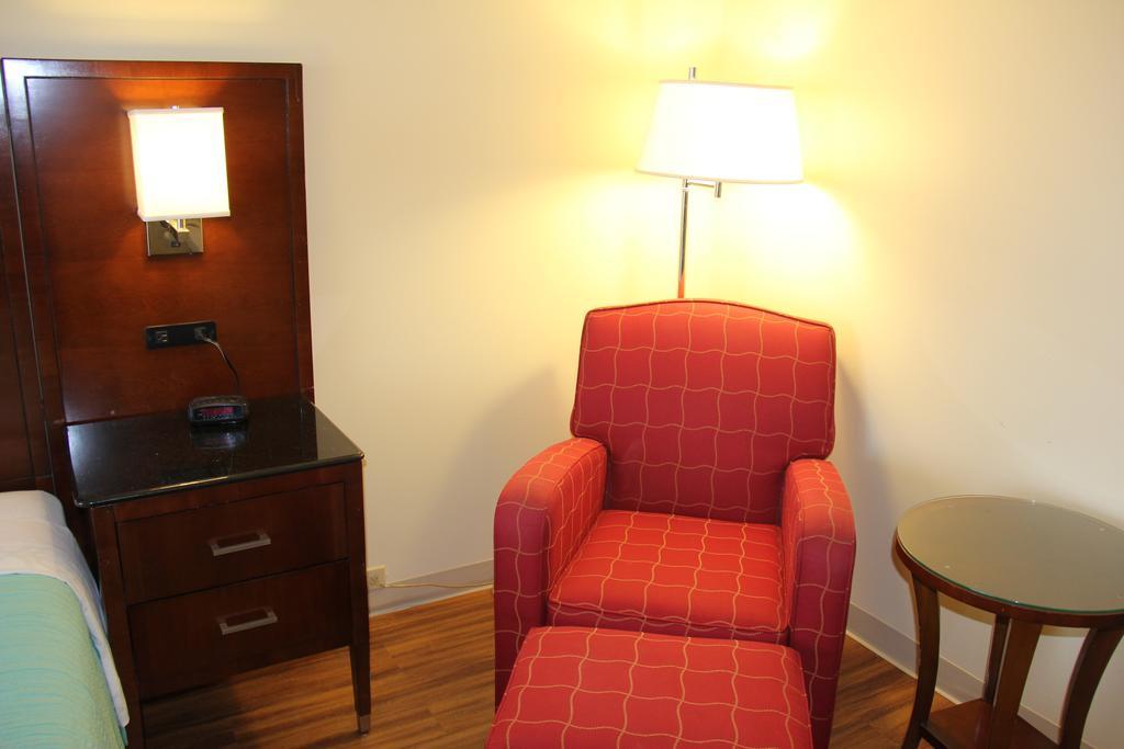 Seaside Inn & Suites Фенвик Айлънд Екстериор снимка