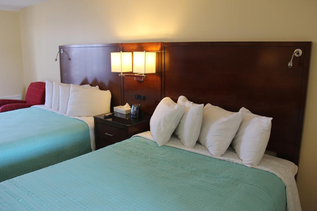 Seaside Inn & Suites Фенвик Айлънд Екстериор снимка