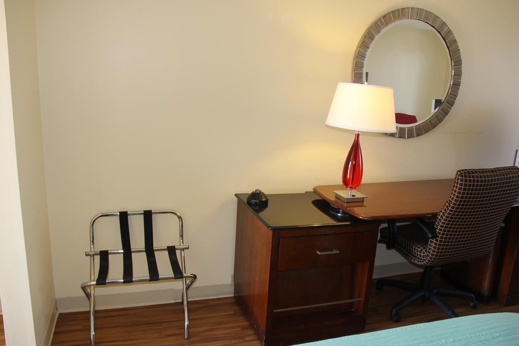 Seaside Inn & Suites Фенвик Айлънд Екстериор снимка